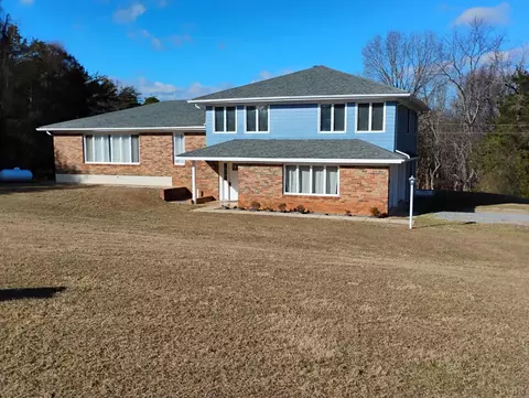 1316 Dudley Rd, Moneta, VA 24121