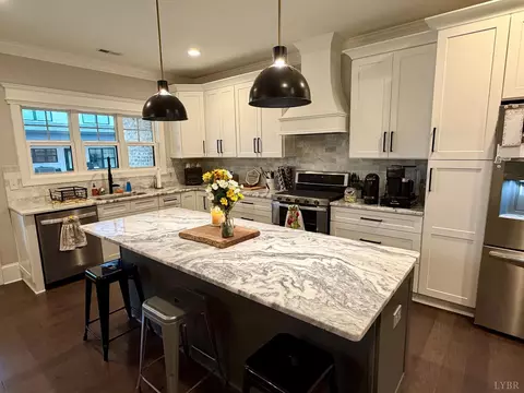 Kitchen - 1014 Coles Ct, Forest, VA 24551 photo 5 of 8