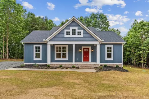 67 Petersville Rd, New Canton, VA 23123