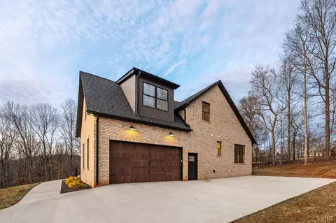 Exterior - 1148 Val Terrace Ct, Forest, VA 24551 photo 10 of 18