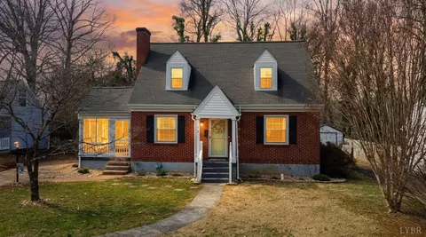 813 Westview Dr, Lynchburg, VA 24502
