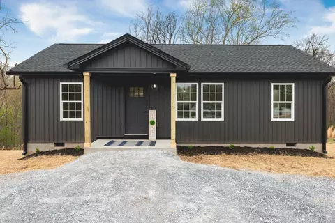 1928 Riddle Rd, Chatham, VA 24531