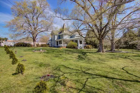 401 King St, Keysville, VA 23947