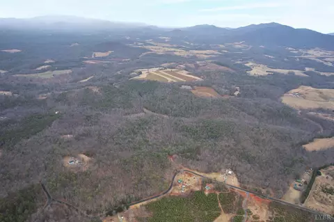 2724 W Perch Rd, Monroe, VA 24574 photo 3