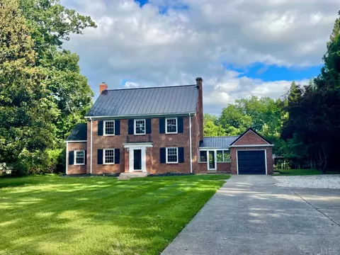 904 Longwood, Bedford, VA 24523