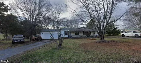 1635 Wingfield Dr, Goode, VA 24556