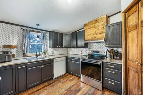 Kitchen - 339 Plain Ridge Dr, Evington, VA 24550 photo 2 of 6