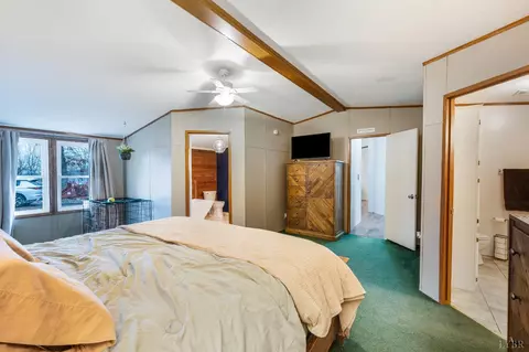 Bedroom - 339 Plain Ridge Dr, Evington, VA 24550 photo 2 of 4