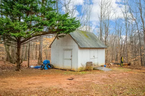 Exterior - 339 Plain Ridge Dr, Evington, VA 24550 photo 8 of 10