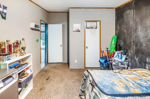 Bedroom - 339 Plain Ridge Dr, Evington, VA 24550 photo 4 of 4