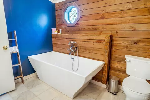 Bath - 339 Plain Ridge Dr, Evington, VA 24550 photo 2 of 6
