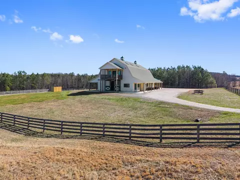 1433 Piney Mountain Rd, Appomattox, VA 24522