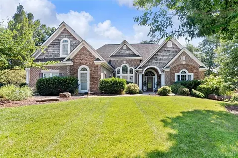 1044 Grand Oaks Dr, Forest, VA 24551