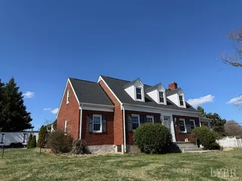 153 Ridge St, Madison Heights, VA 24572