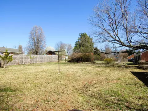 Exterior - 144 Maple Ln, Amherst, VA 24521 photo 7 of 10