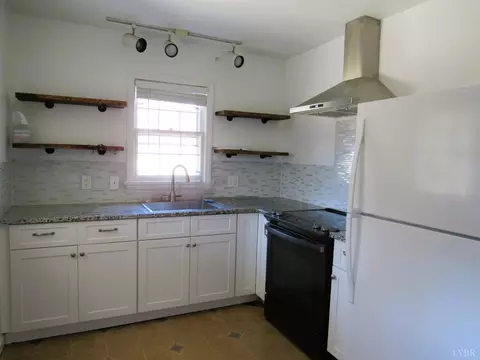 Kitchen - 144 Maple Ln, Amherst, VA 24521 photo 1 of 2