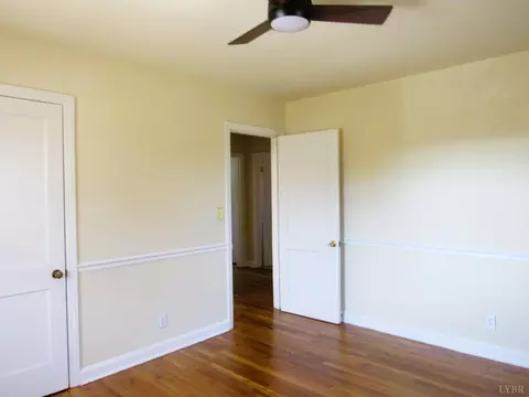 Bedroom - 144 Maple Ln, Amherst, VA 24521 photo 3 of 4