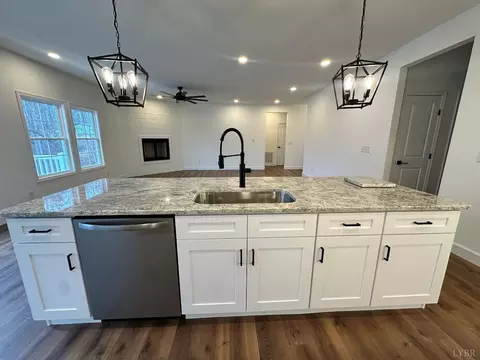 11314 Leesville Rd, Evington, VA 24550 photo 8