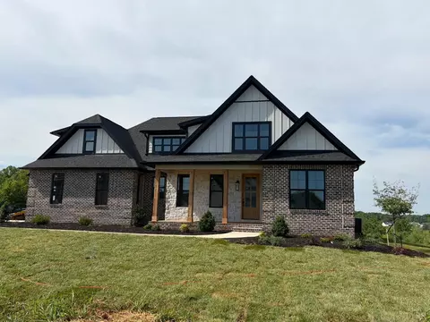 1105 Bravo Ln, Forest, VA 24551
