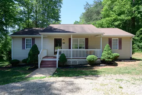 186 Sunrise St, Appomattox, VA 24522