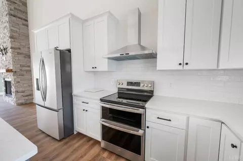 Kitchen - 45 Grandset Dr, Forest, VA 24551 photo 4 of 9