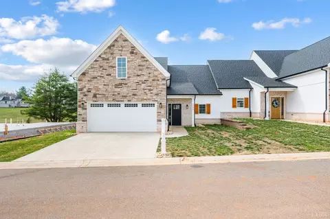 45 Grandset Dr, Forest, VA 24551