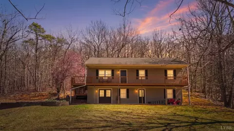 400 Kingswood Ln, Lynchburg, VA 24504