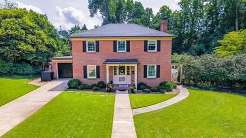 3853 Peakland Pl, Lynchburg, VA 24503