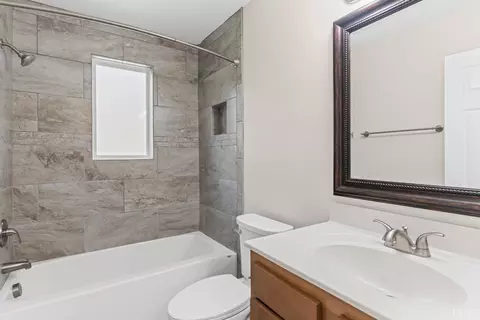 Bath - 207 Merrywood Dr, Forest, VA 24551 photo 1 of 3