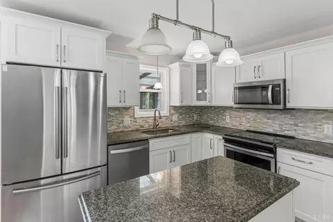 Kitchen - 207 Merrywood Dr, Forest, VA 24551 photo 2 of 2