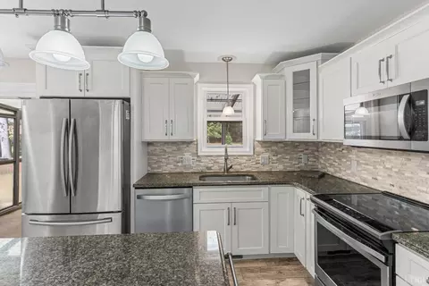 Kitchen - 207 Merrywood Dr, Forest, VA 24551 photo 1 of 2