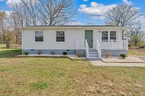 471 Briar Cliff Cir, Lynchburg, VA 24502