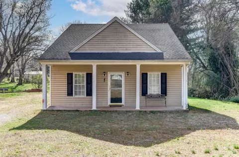 45 Halsey Rd, Lynchburg, VA 24501