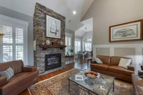 Living - 1424 Lake Manor Dr, Forest, VA 24551 photo 2 of 6