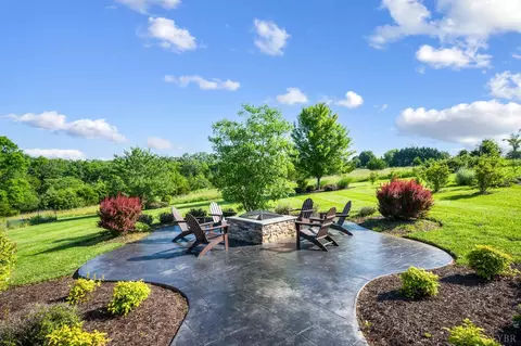 Exterior - 1424 Lake Manor Dr, Forest, VA 24551 photo 9 of 15
