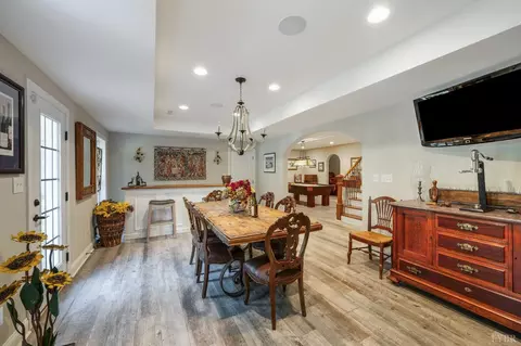 Dining - 1424 Lake Manor Dr, Forest, VA 24551 photo 7 of 8