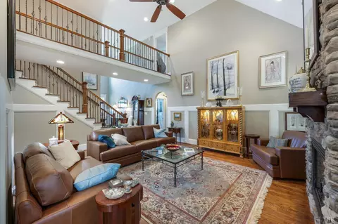 Living - 1424 Lake Manor Dr, Forest, VA 24551 photo 3 of 6