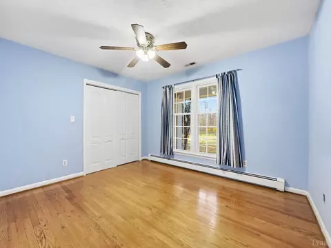 Bedroom - 1285 Cedar Gate Rd, Monroe, VA 24574 photo 2 of 4