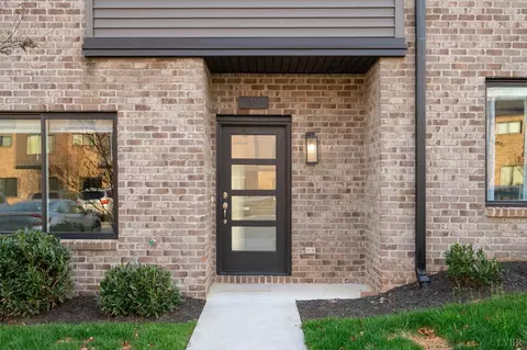 39 Zentry Pl, Lynchburg, VA 24502