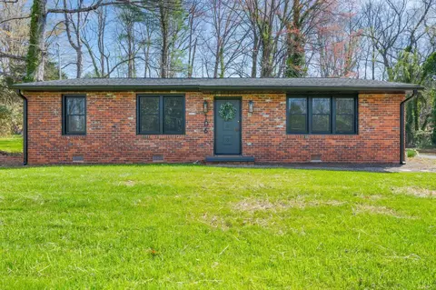 106 Howard Dr, Lynchburg, VA 24503