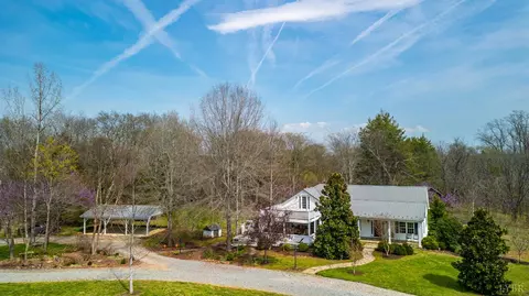 3805 Whipping Creek Rd, Gladys, VA 24554