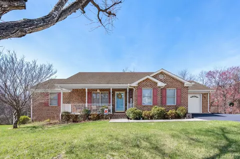 1855 Vista Cir, Bedford, VA 24523