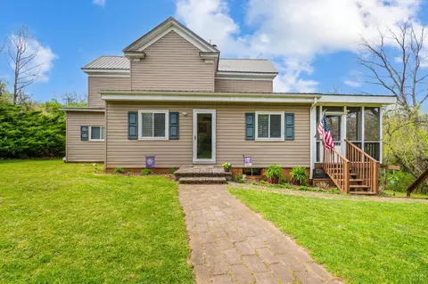 803 Old Forest Rd, Lynchburg, VA 24501