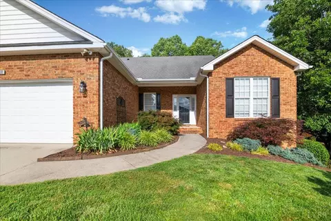 1232 Doulton Cir, Lynchburg, VA 24503