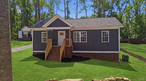 74 Locust Dr, Louisa, VA 23093