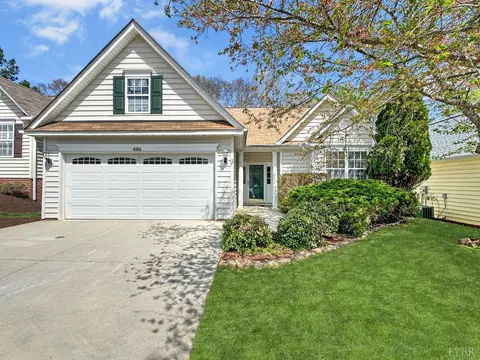 404 Legacy Oaks Cir, Lynchburg, VA 24501