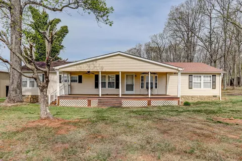 1727 Richmond Hwy, Spout Spring, VA 24593