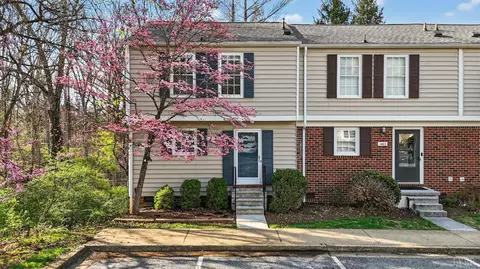 1465 Ashbourne Dr, Lynchburg, VA 24501