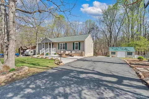 35 Ross Woods Dr, Rustburg, VA 24588