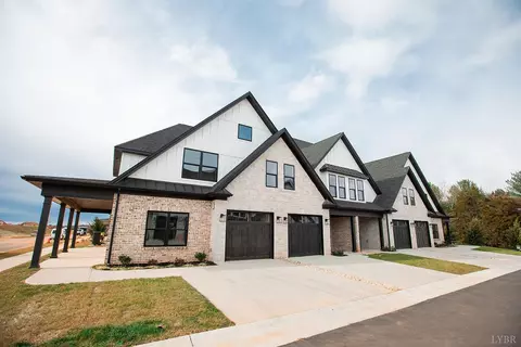 1106 S Westyn Loop, Forest, VA 24551